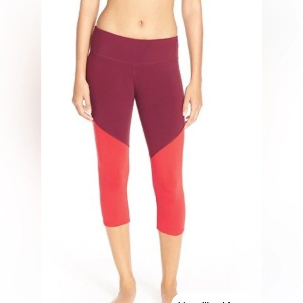Alo Mid Rise Two Toned Crop Leggings Burgundy Red Size S